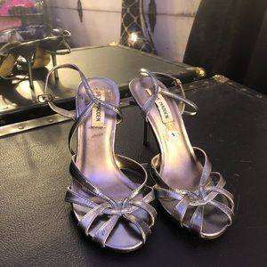 🗝👠METALLIC STEVE MADDEN STILETTOS